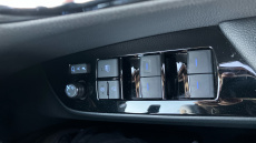 Toyota Prius 1.8 VVTi Business Edition Plus 5dr CVT Hybrid Hatchback